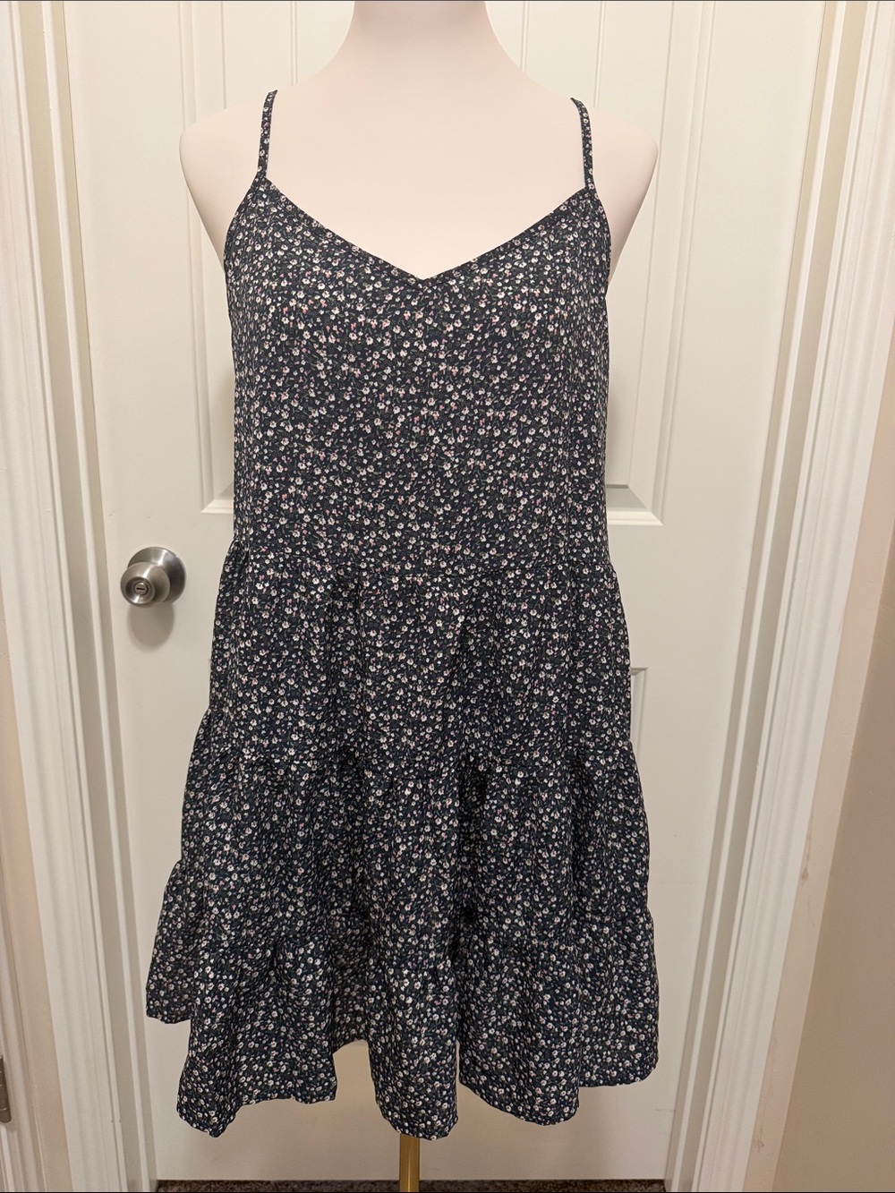 V-Neck Spaghetti Strap baby doll Dress